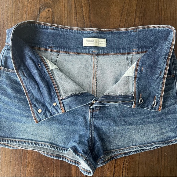 Mudd FLX Stretch High-Rise Shortie Blue Jean Shorts - Picture 6 of 8